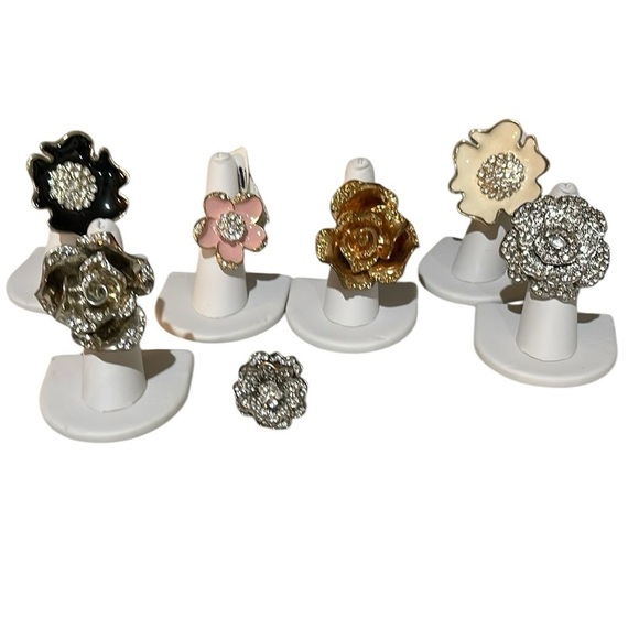 Jewelry - Metal and Rhinestone Flower Rings Bundle Lot 7 pcs NWT NWOT